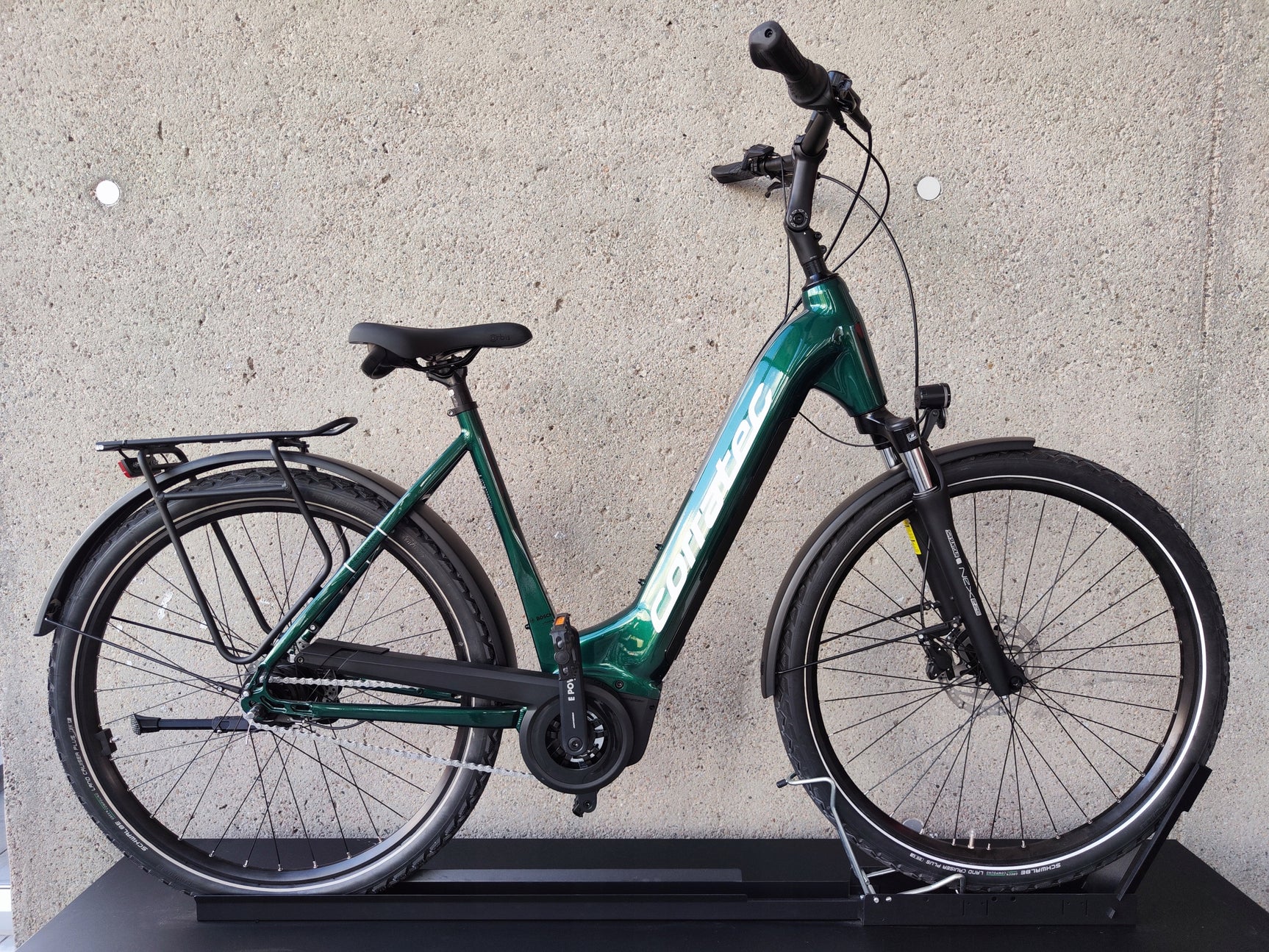 Rower elektryczny Corratec E-Power Trekking 8S L rama 55cm koło 28" bateria 625 Wh