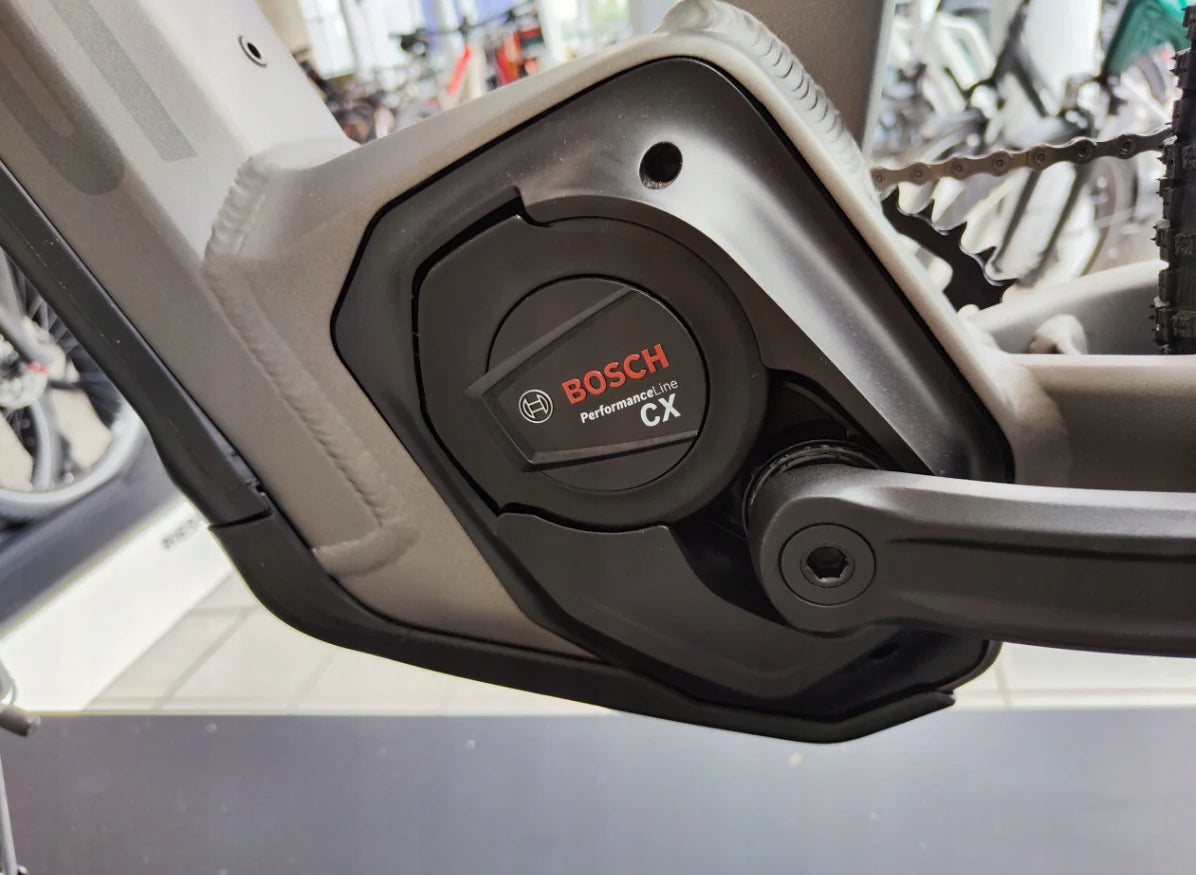 Rower elektryczny Focus JARIFA2 6.8 rama S koło 29" bateria 625 Wh